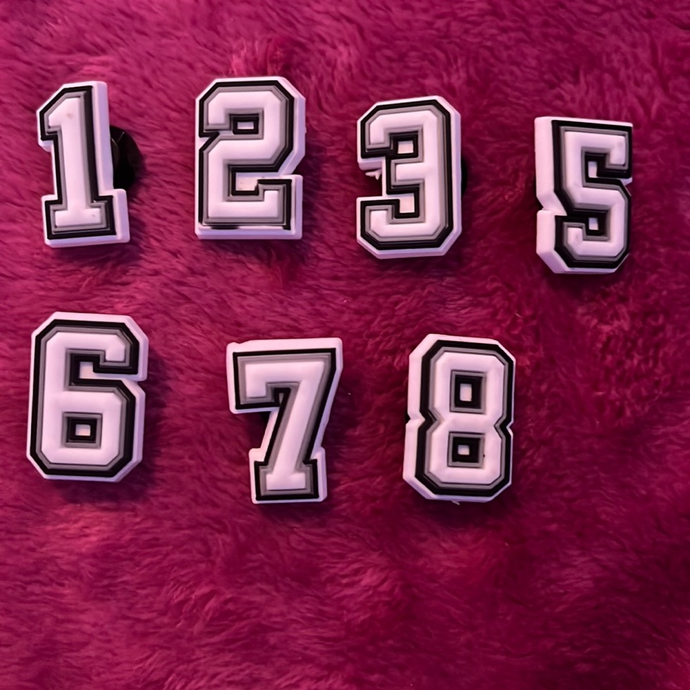 NUMBER CROC CHARM 1-8 (#4 missing)